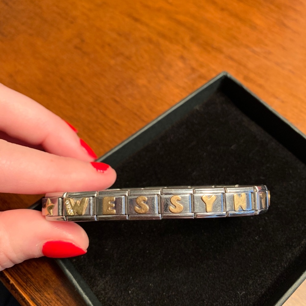 NOMINATION BRACELET-SELLING LETTERS/WHOLE THING